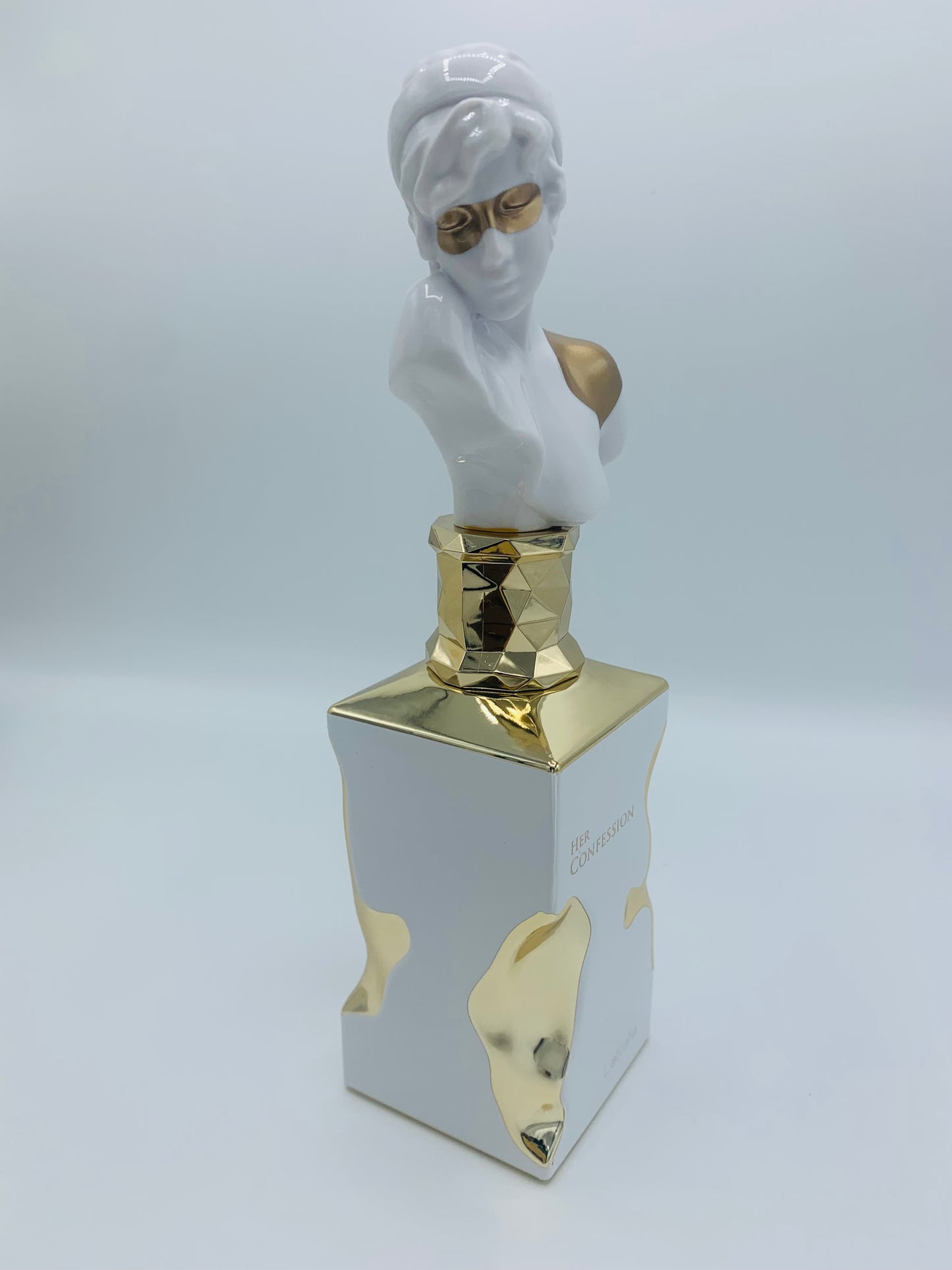 Her Confessions Perfume by Lataffa
