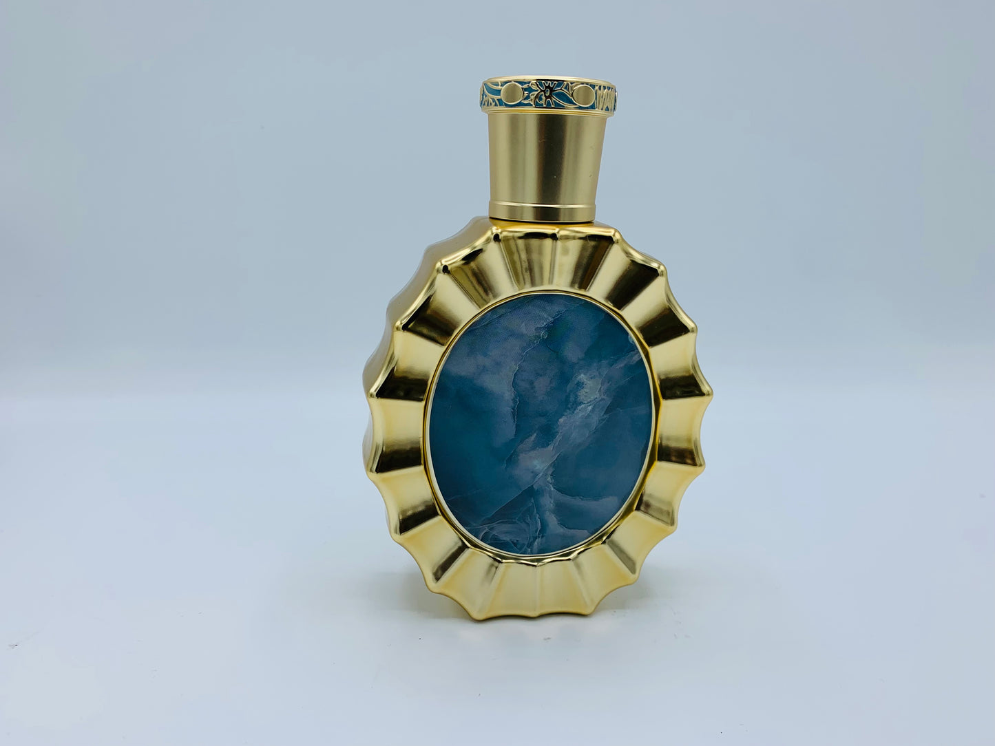Victoria Eau De Parfum by Lattafa